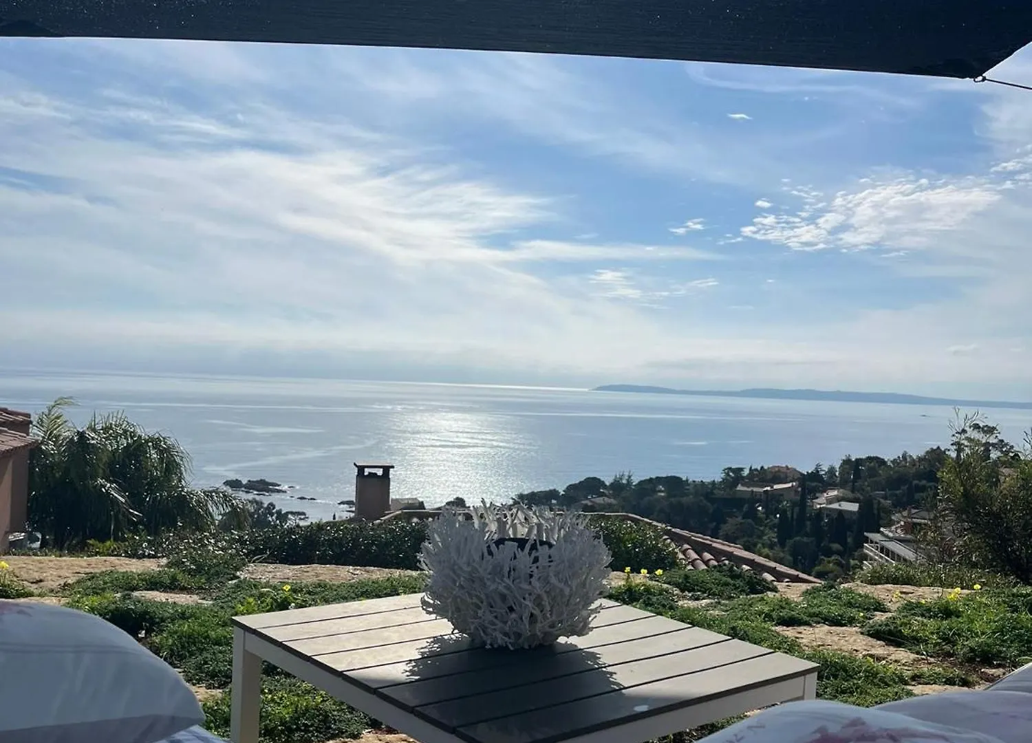 Vue Epoustouflante Sur La Mer Le Lavandou 0*,  France